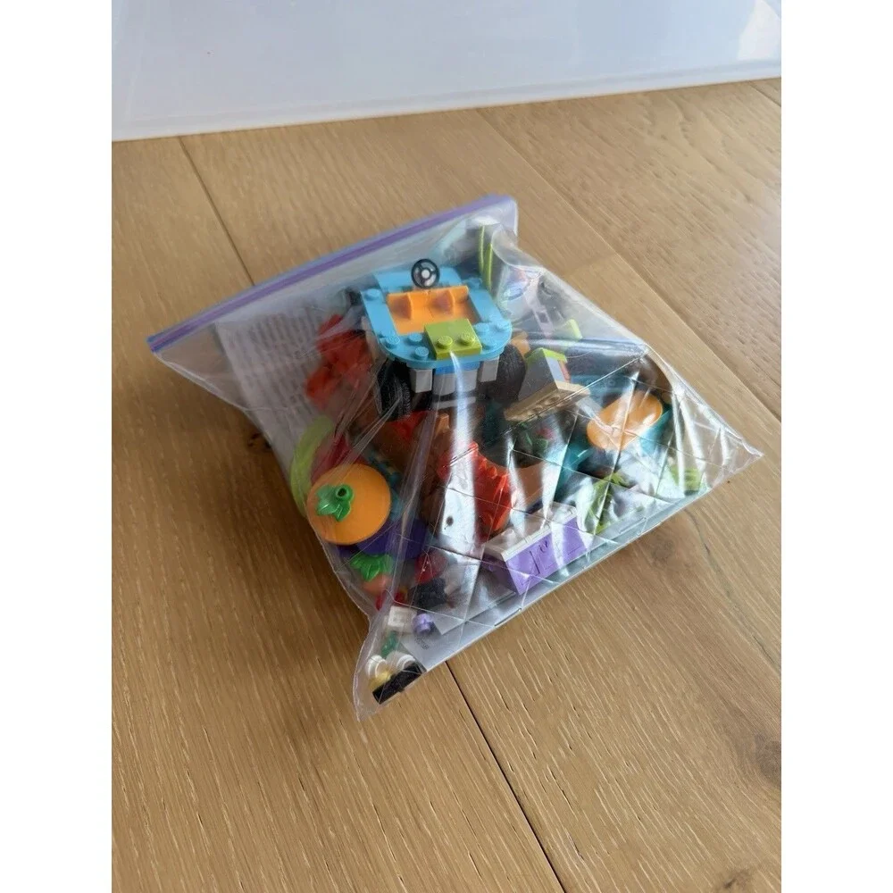 LEGO Friends Beach Smoothie Stand Set 42625